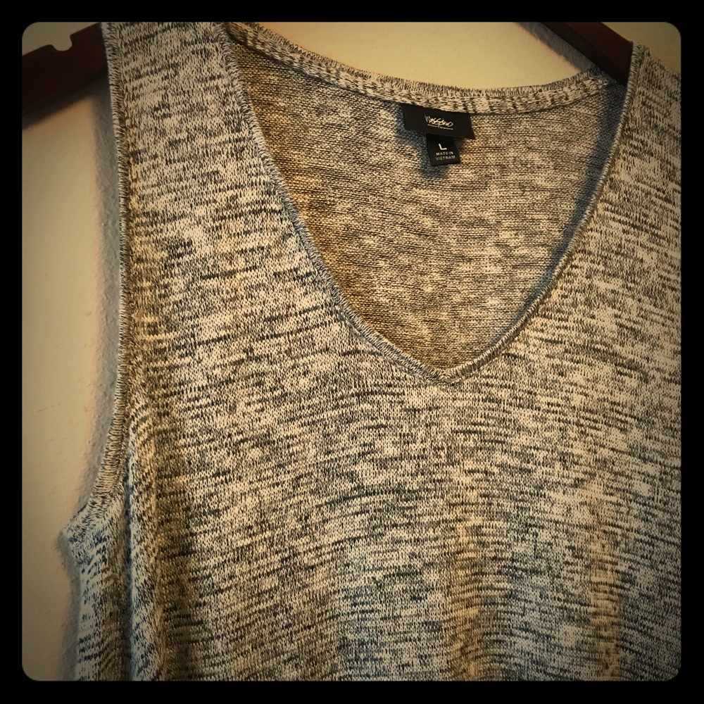 Shark bite gray marled sweater tunic tank